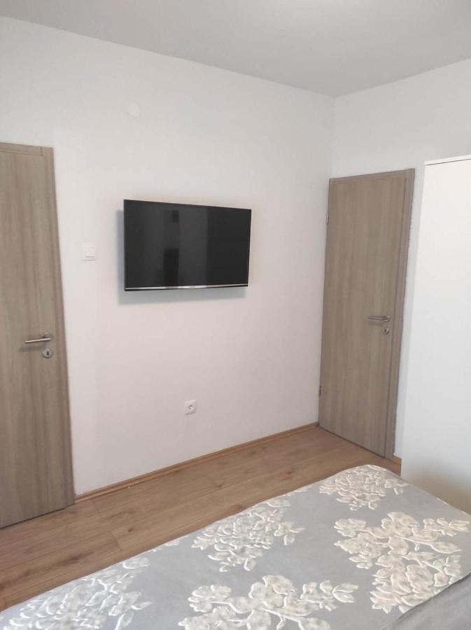 Apartman Nada Slavonski Brod Exterior foto